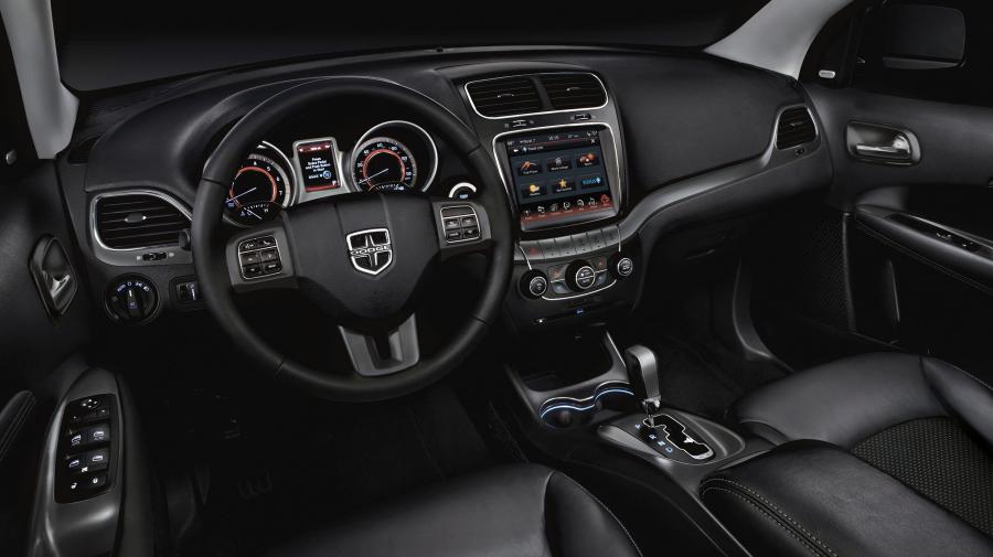Торпедо Dodge Journey Crossroad 2014 года  (фото 5 из 63)